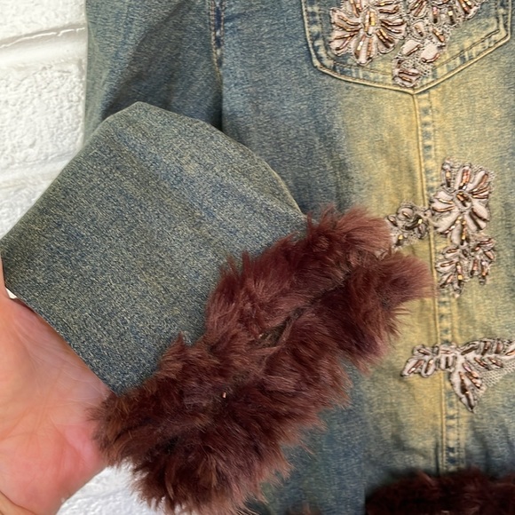 Vintage Spiegel Embroidered  Denim Jacket with Faux Fur Collar and Cuffs - Picture 4 of 12